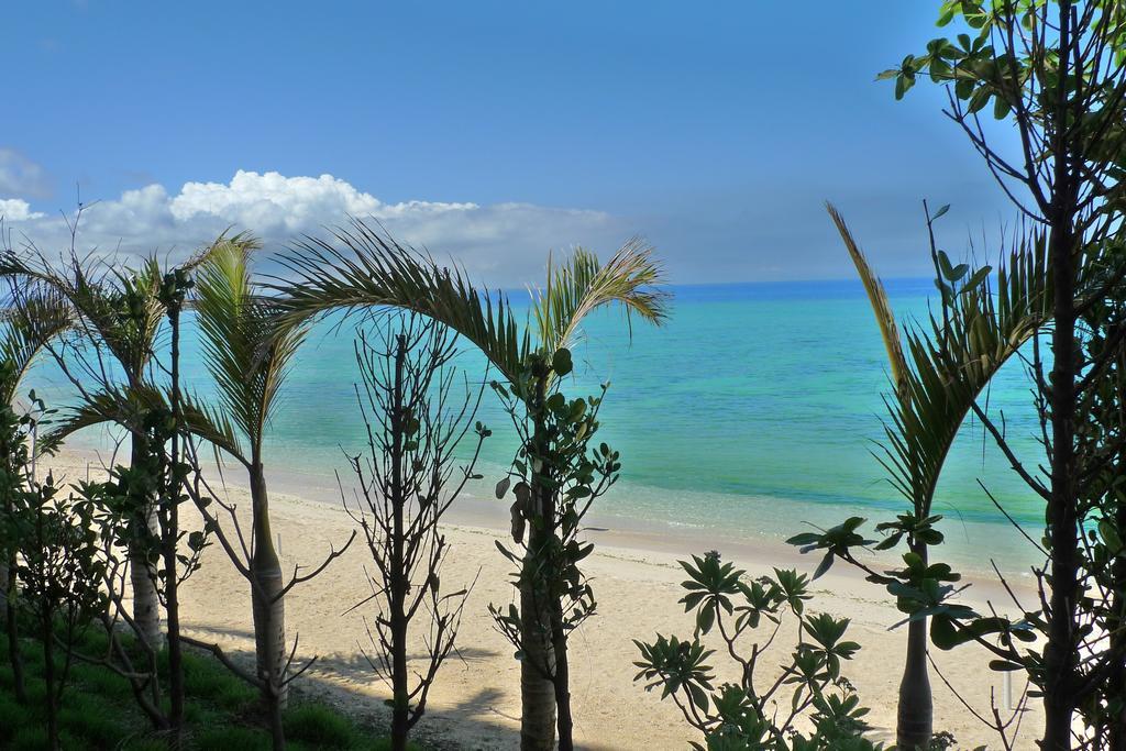 Morimar Resort Hotel Yomitan Esterno foto