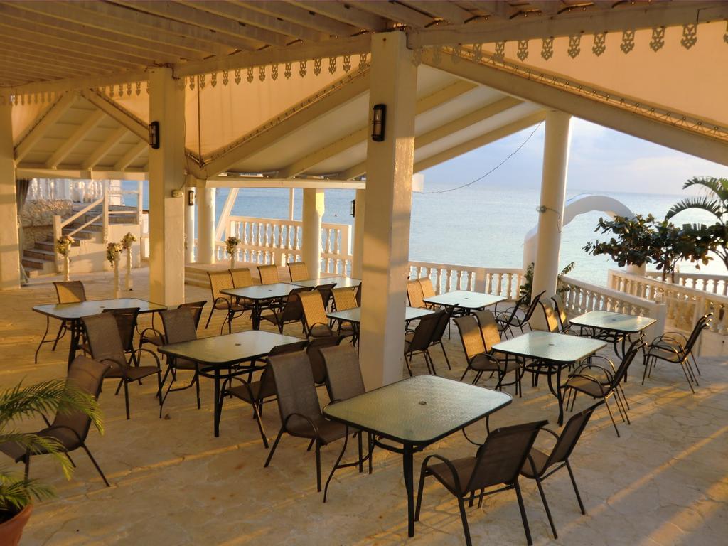 Morimar Resort Hotel Yomitan Esterno foto
