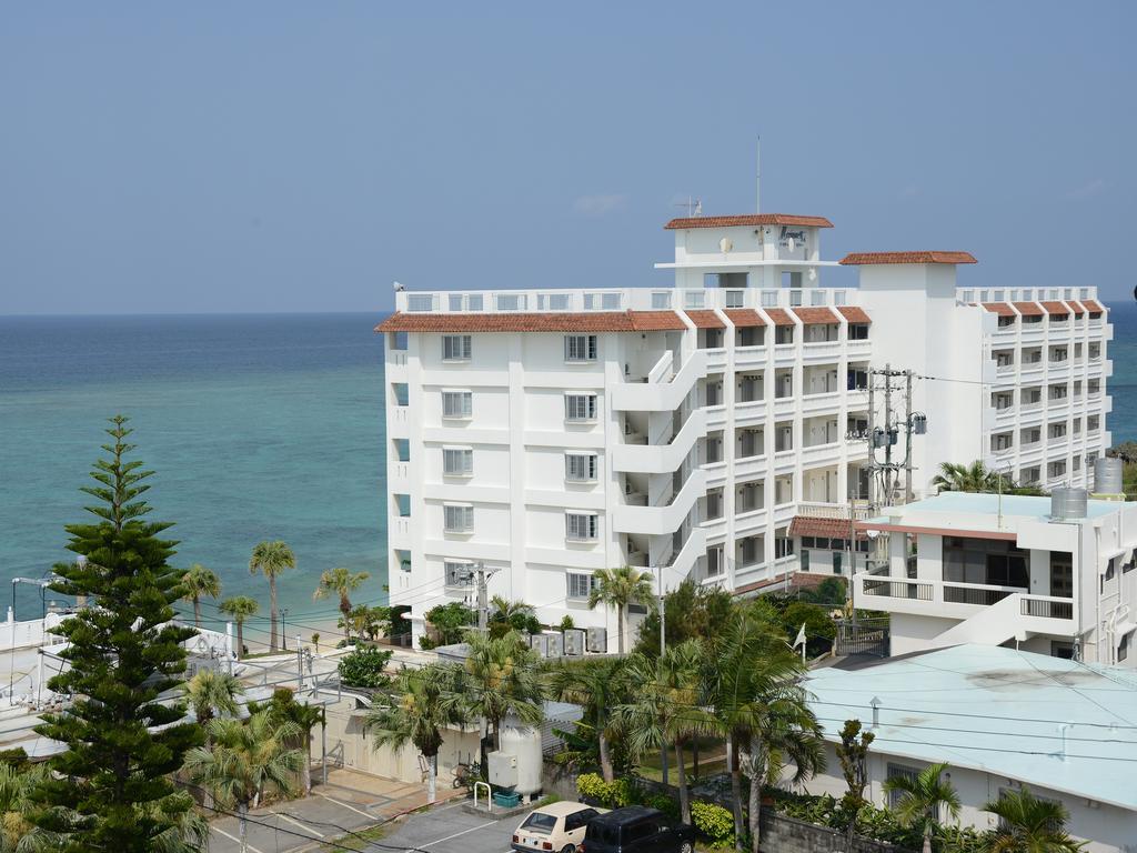 Morimar Resort Hotel Yomitan Esterno foto